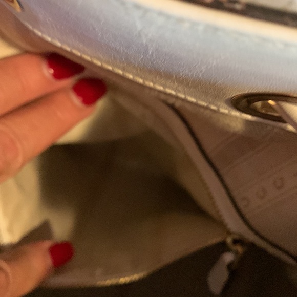 Authentic White Gucci Diamanté bucket bag - Picture 8 of 13